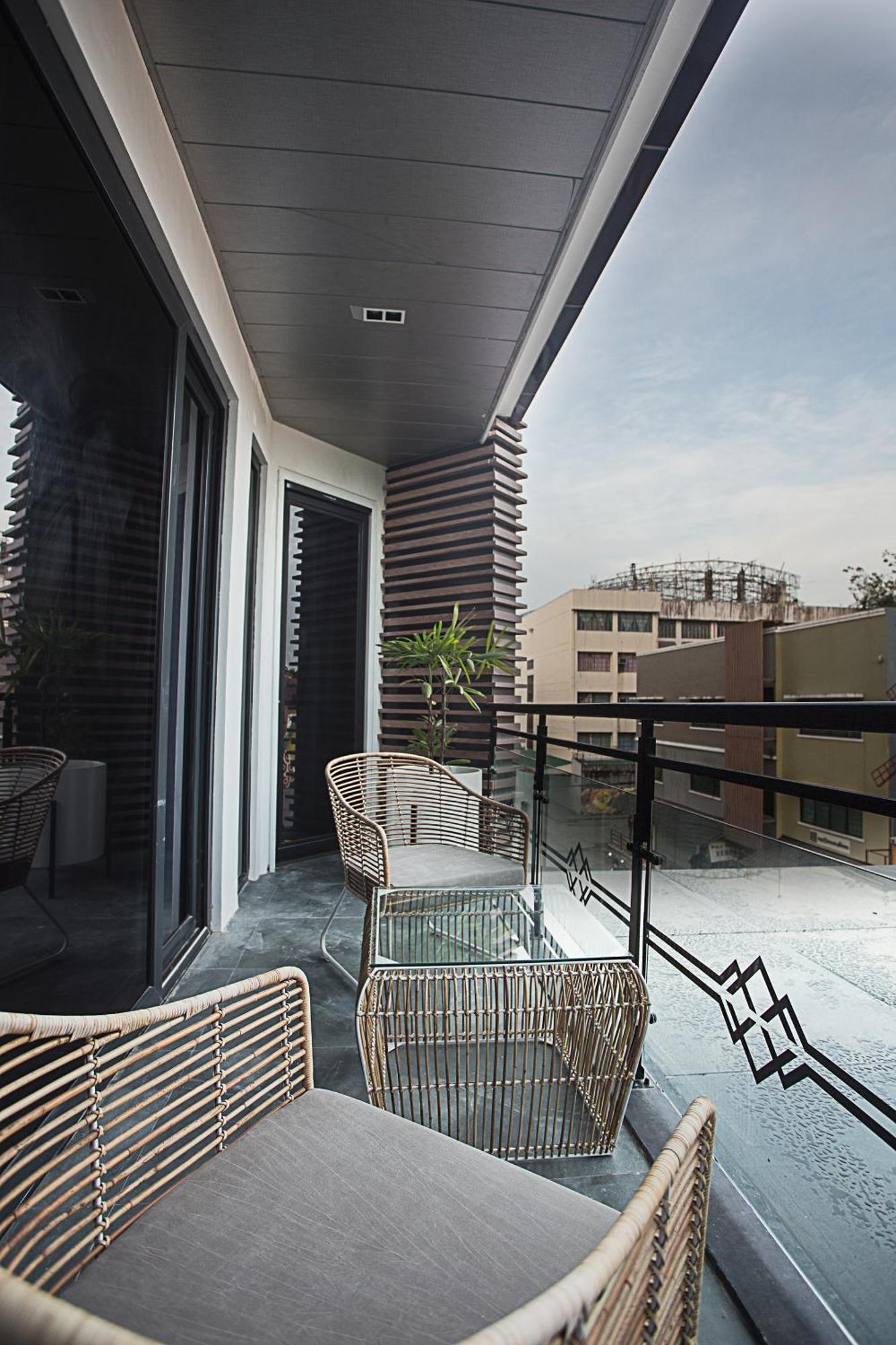 Stonehill Suites Bacolod Exterior foto